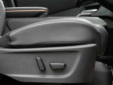 Nissan ARIYA 66kWh ADVANCE/ WARMTEPOMP/ 360° CAMERA/ ELEKT. KLEP/ SOH 99%