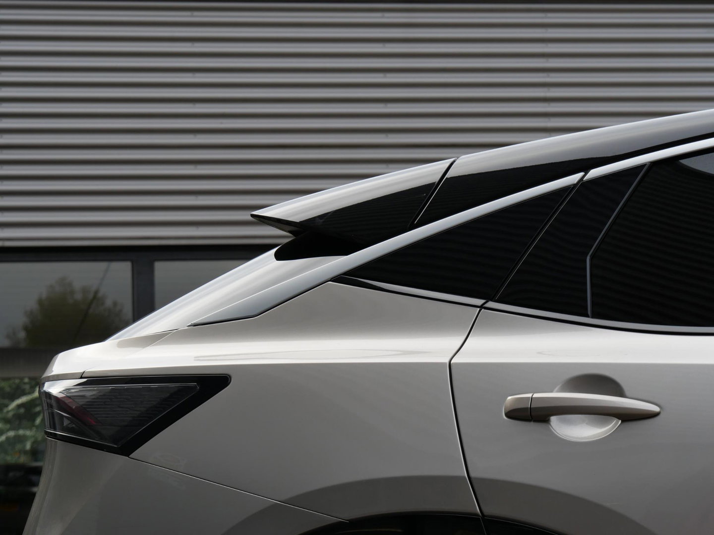 Nissan ARIYA 66kWh ADVANCE/ WARMTEPOMP/ 360° CAMERA/ ELEKT. KLEP/ SOH 99%