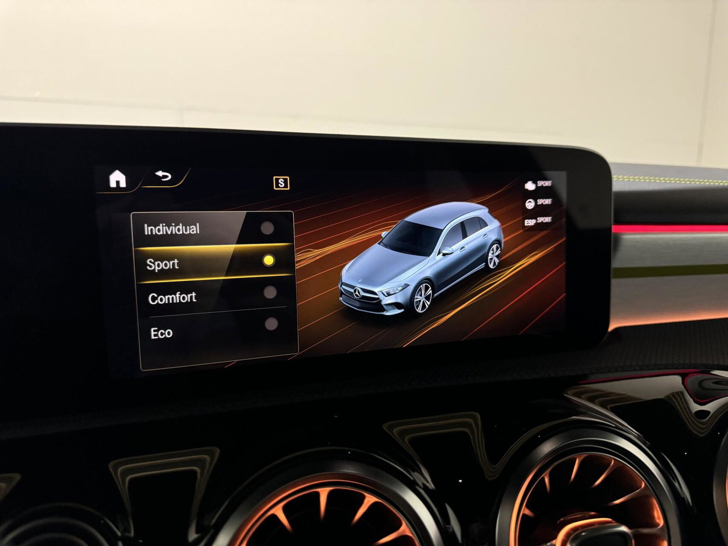 Mercedes-Benz A-Klasse 200 Edition 1 Pano Sfeer Memory Camera