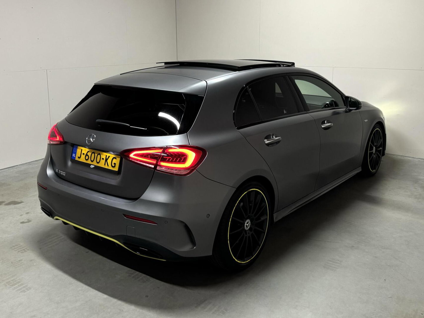 Mercedes-Benz A-Klasse 200 Edition 1 Pano Sfeer Memory Camera