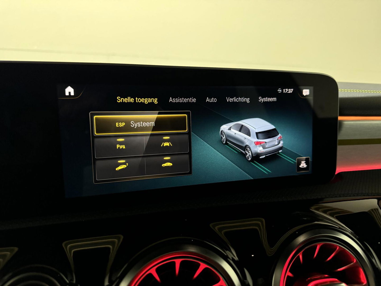 Mercedes-Benz A-Klasse 200 Edition 1 Pano Sfeer Memory Camera