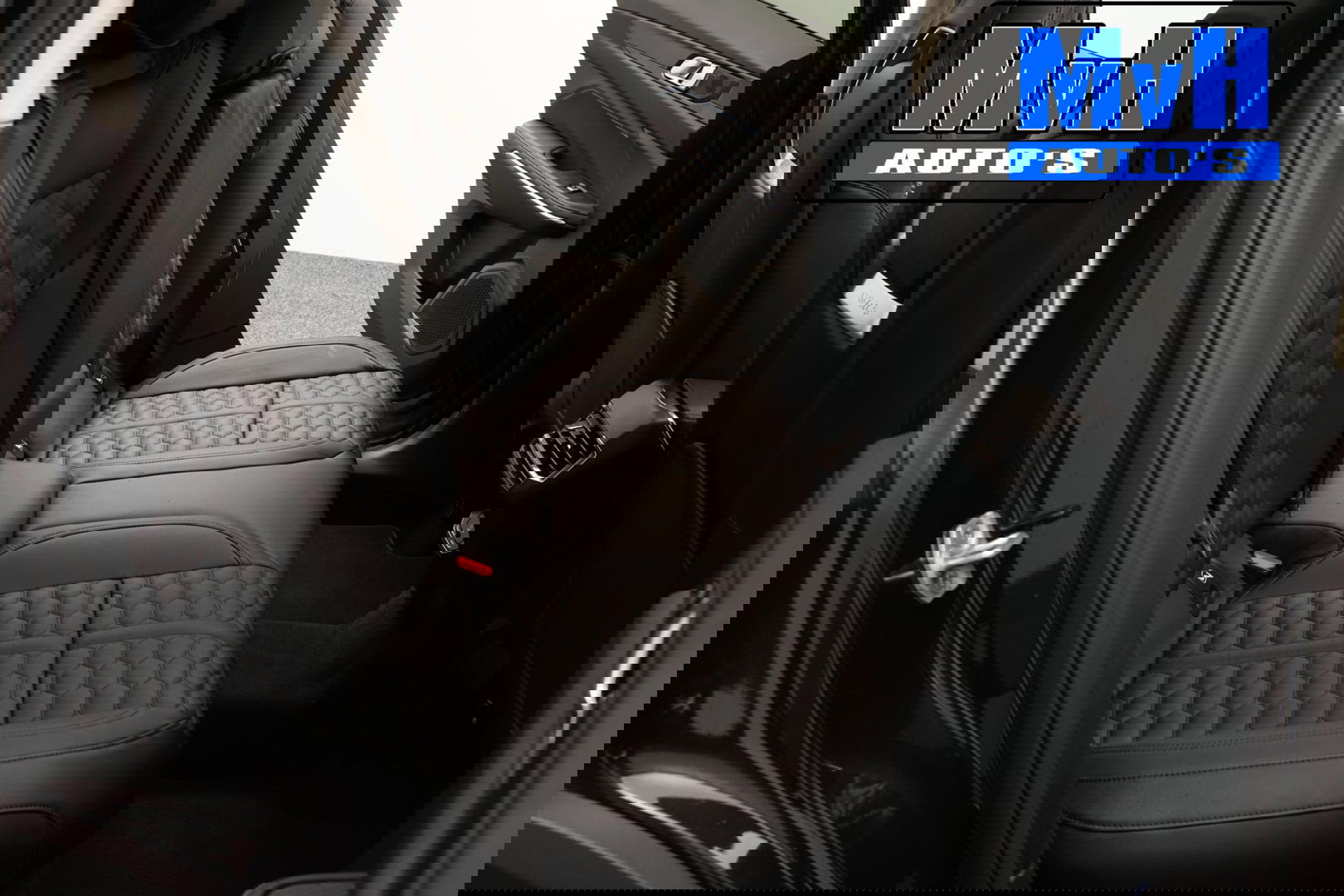 Lynk & Co 01 1.5 Plug-in Hybride|FULL BLACK XL|LEER|NAP|PANO