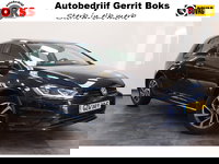 Volkswagen Golf - 1.5 TSI Highline Business R Panoramadak Trekhaak Carplay