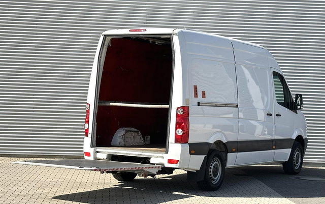 Volkswagen Crafter - 35 2.0 TDI L2H2 bus met laadklep MARGE 42000KM!!