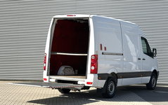 Volkswagen Crafter - 35 2.0 TDI L2H2 bus met laadklep MARGE 42000KM!!