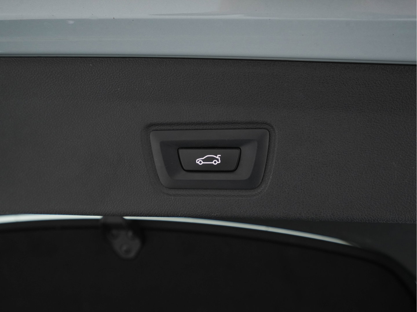 BMW i4 eDrive40 84 kWh M-Sport *M50 JAHRE* [ 3-Fase-11 kW ] {SOH-96%} (INCL-BTW) *LEATHER-ALCANTARA | FULL-LED | ADAPTIVE-CRUISE | HEATED-SPORTSEATS | CAMERA | DAB | DIGI-COCKPIT | NAVI-FULLMAP | AMBIENT-LIGHT | ECC | PDC | CARPLAY | KEYLESS | SHIFTPADDLES | 18