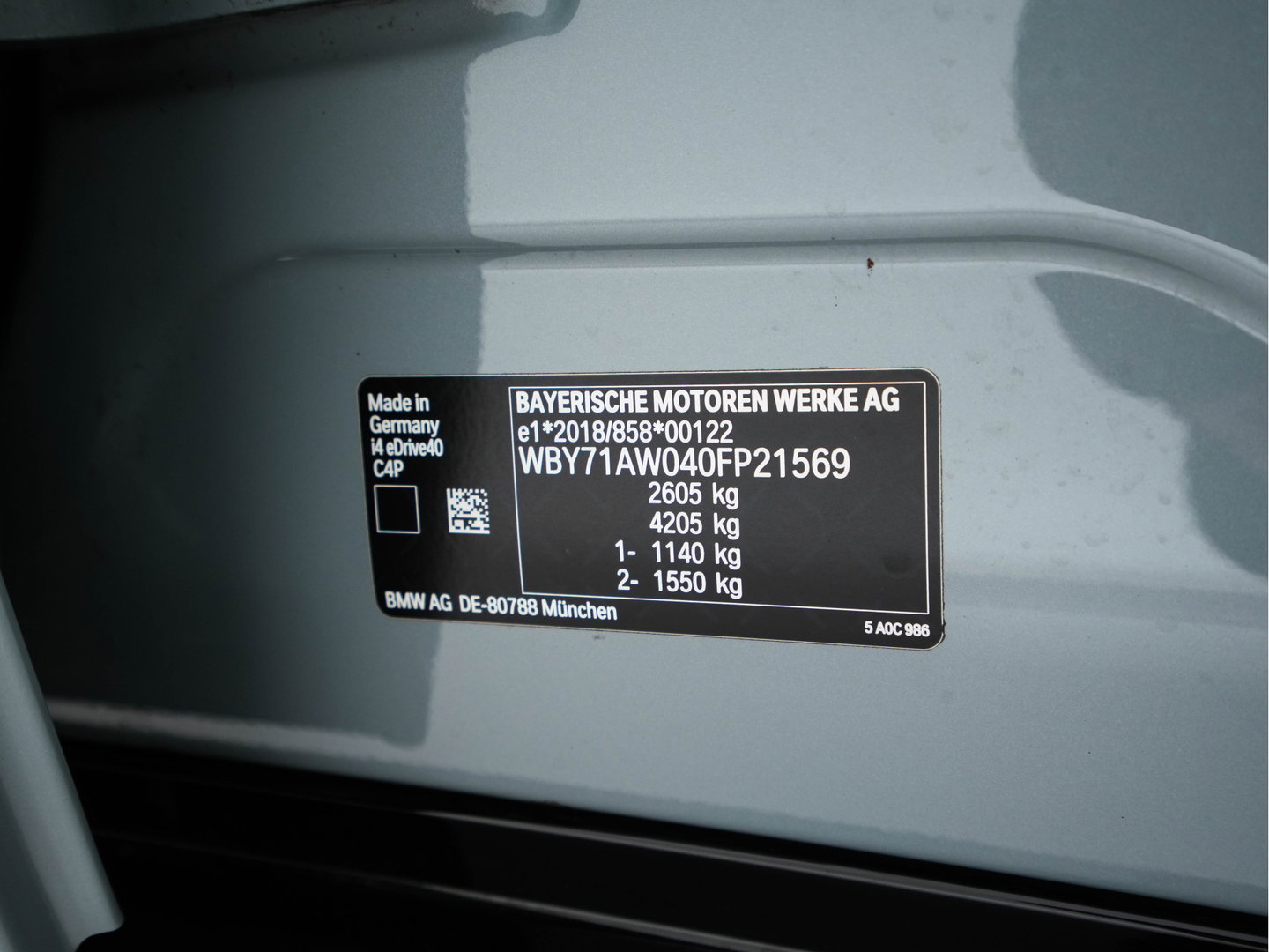 BMW i4 eDrive40 84 kWh M-Sport *M50 JAHRE* [ 3-Fase-11 kW ] {SOH-96%} (INCL-BTW) *LEATHER-ALCANTARA | FULL-LED | ADAPTIVE-CRUISE | HEATED-SPORTSEATS | CAMERA | DAB | DIGI-COCKPIT | NAVI-FULLMAP | AMBIENT-LIGHT | ECC | PDC | CARPLAY | KEYLESS | SHIFTPADDLES | 18