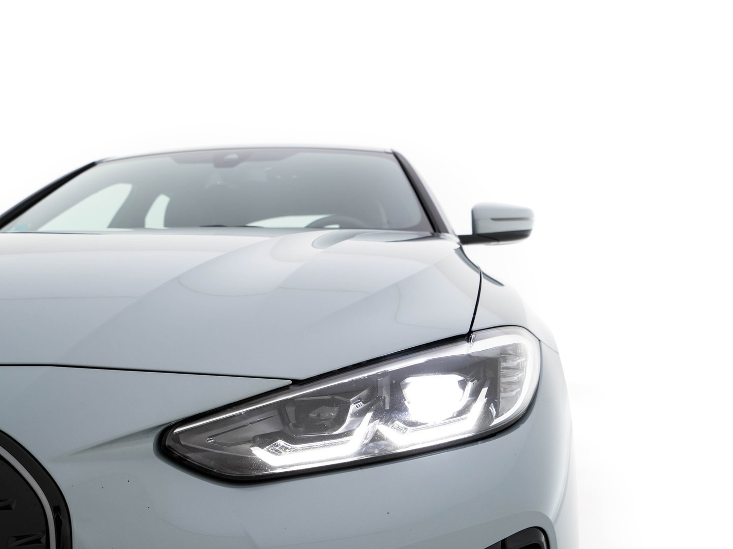 BMW i4 eDrive40 84 kWh M-Sport *M50 JAHRE* [ 3-Fase-11 kW ] {SOH-96%} (INCL-BTW) *LEATHER-ALCANTARA | FULL-LED | ADAPTIVE-CRUISE | HEATED-SPORTSEATS | CAMERA | DAB | DIGI-COCKPIT | NAVI-FULLMAP | AMBIENT-LIGHT | ECC | PDC | CARPLAY | KEYLESS | SHIFTPADDLES | 18