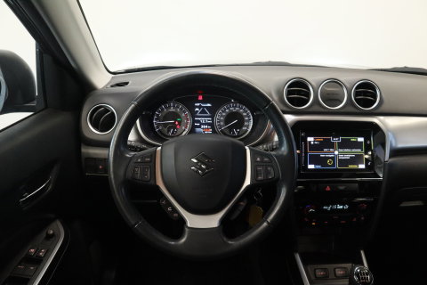 Suzuki Vitara 1.4 Boosterjet Style Smart Hybrid Navigatie Full-led Trekhaak 24 Maanden garantie* (Vraag naar de voorwaarden)