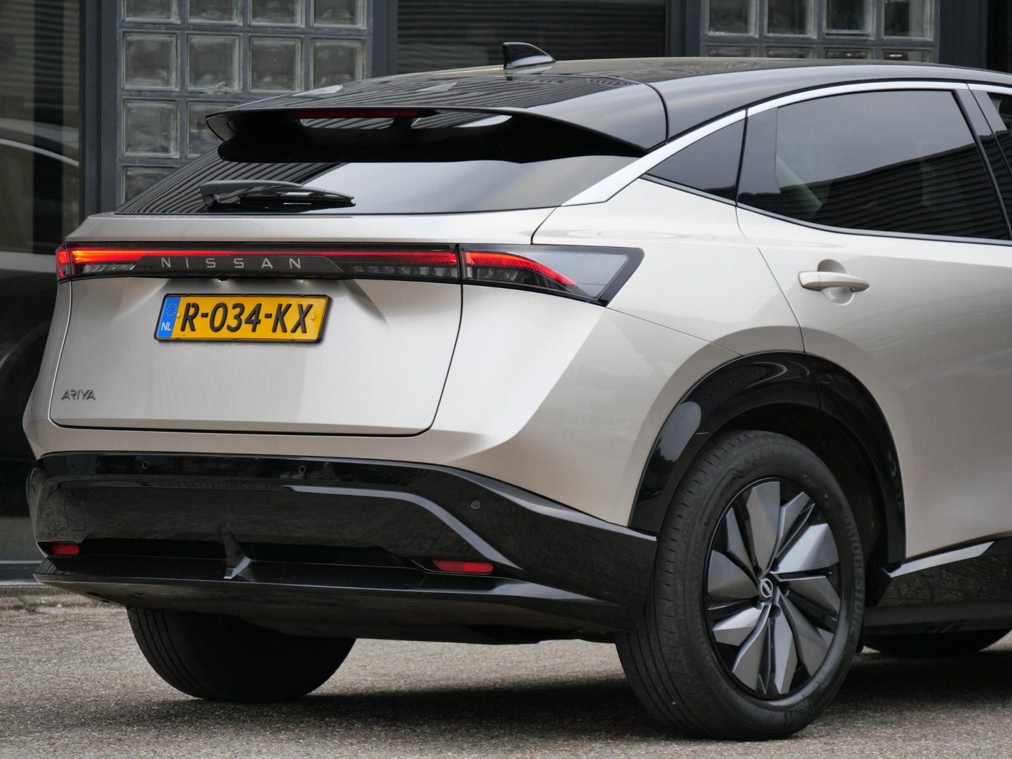 Nissan ARIYA 66kWh ADVANCE/ WARMTEPOMP/ 360° CAMERA/ ELEKT. KLEP/ SOH 99%