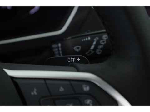 Volkswagen Tiguan 1.4 TSI eHybrid Life | Pano | IQ. Light | Digi. Dashboard | Camera | Adapt. Cruise | 4x Stoelverw. | Apple CarPlay |