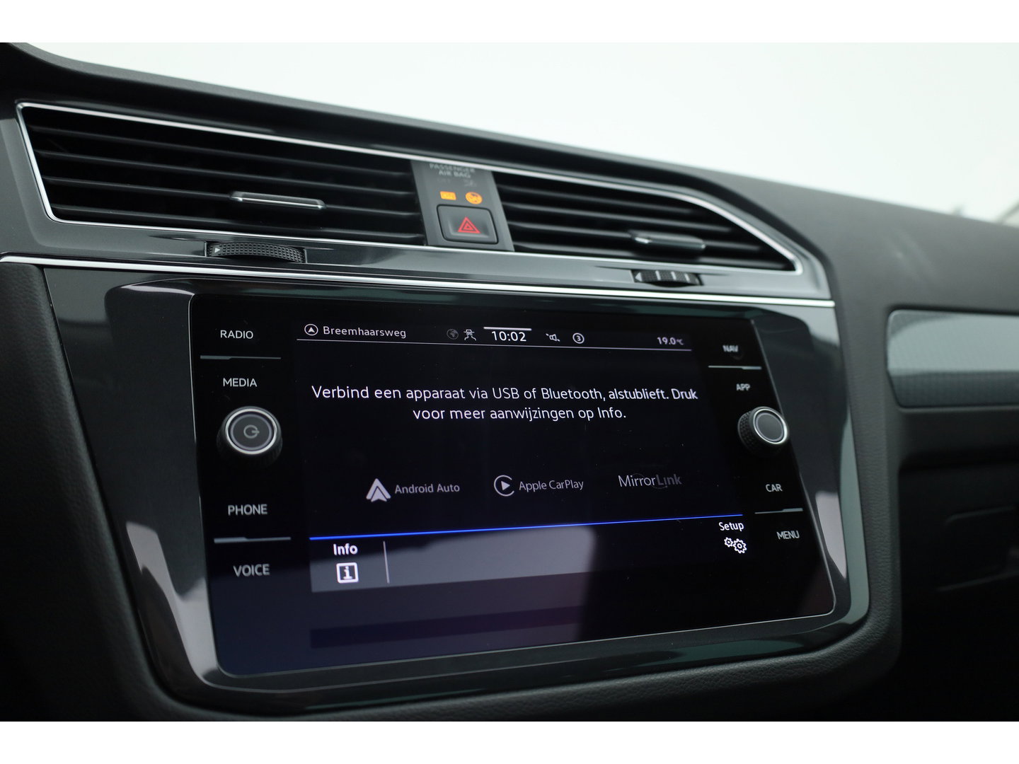 Volkswagen Tiguan 1.4 TSI eHybrid Life | Pano | IQ. Light | Digi. Dashboard | Camera | Adapt. Cruise | 4x Stoelverw. | Apple CarPlay |