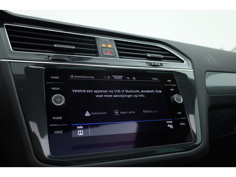 Volkswagen Tiguan 1.4 TSI eHybrid Life | Pano | IQ. Light | Digi. Dashboard | Camera | Adapt. Cruise | 4x Stoelverw. | Apple CarPlay |