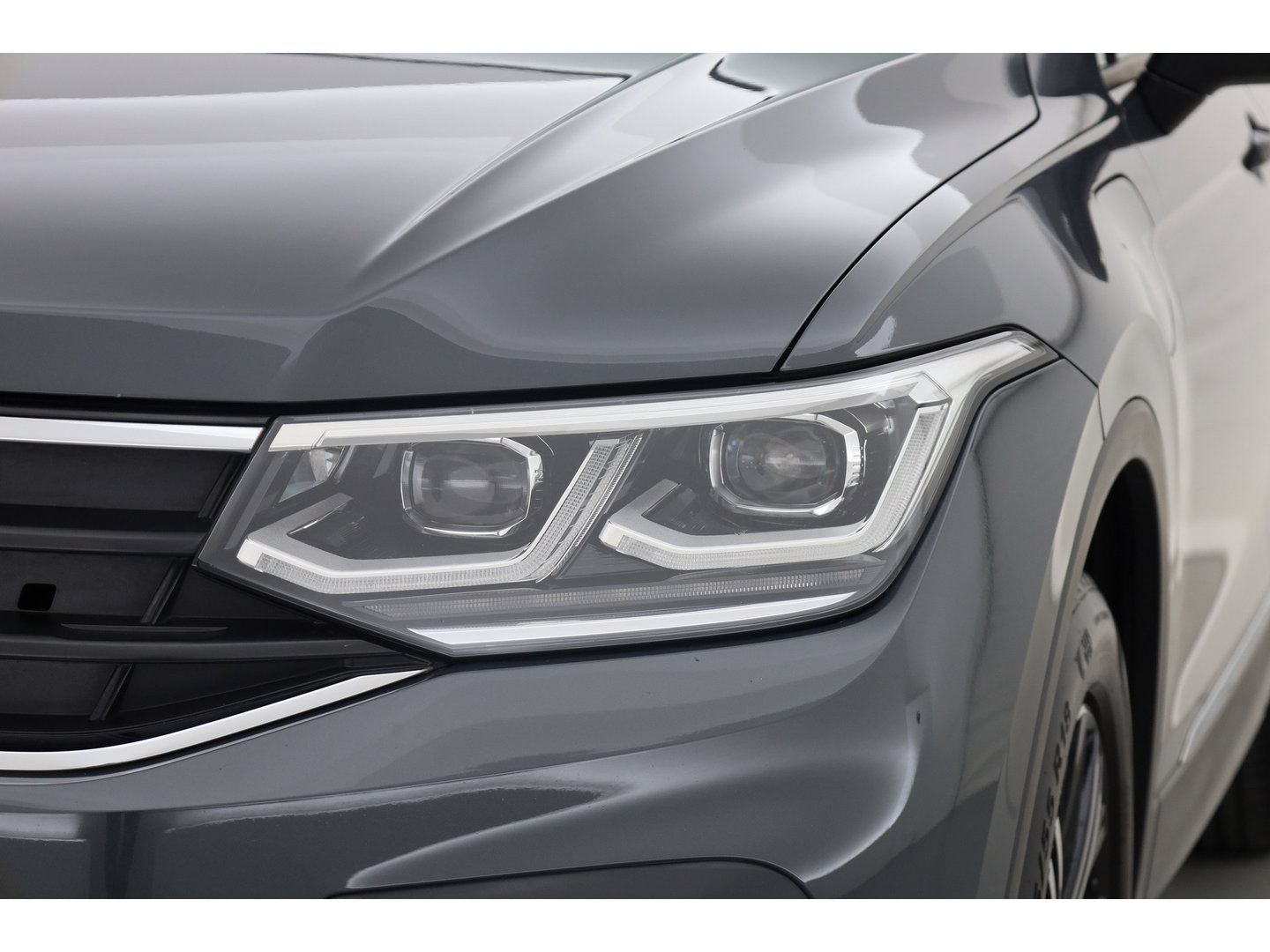 Volkswagen Tiguan 1.4 TSI eHybrid Life | Pano | IQ. Light | Digi. Dashboard | Camera | Adapt. Cruise | 4x Stoelverw. | Apple CarPlay |