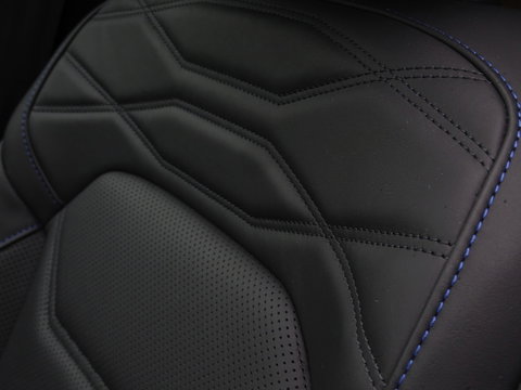 Volkswagen Touareg 3.0 TSi R eHybr 462PK 4M / Highline / 2024 / LED