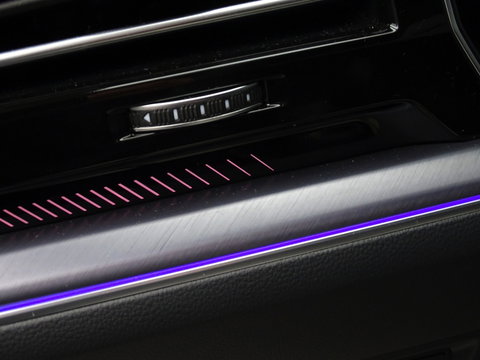 Volkswagen Touareg 3.0 TSi R eHybr 462PK 4M / Highline / 2024 / LED