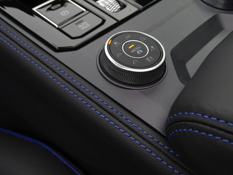 Volkswagen Touareg 3.0 TSi R eHybr 462PK 4M / Highline / 2024 / LED