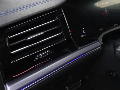 Volkswagen Touareg 3.0 TSi R eHybr 462PK 4M / Highline / 2024 / LED