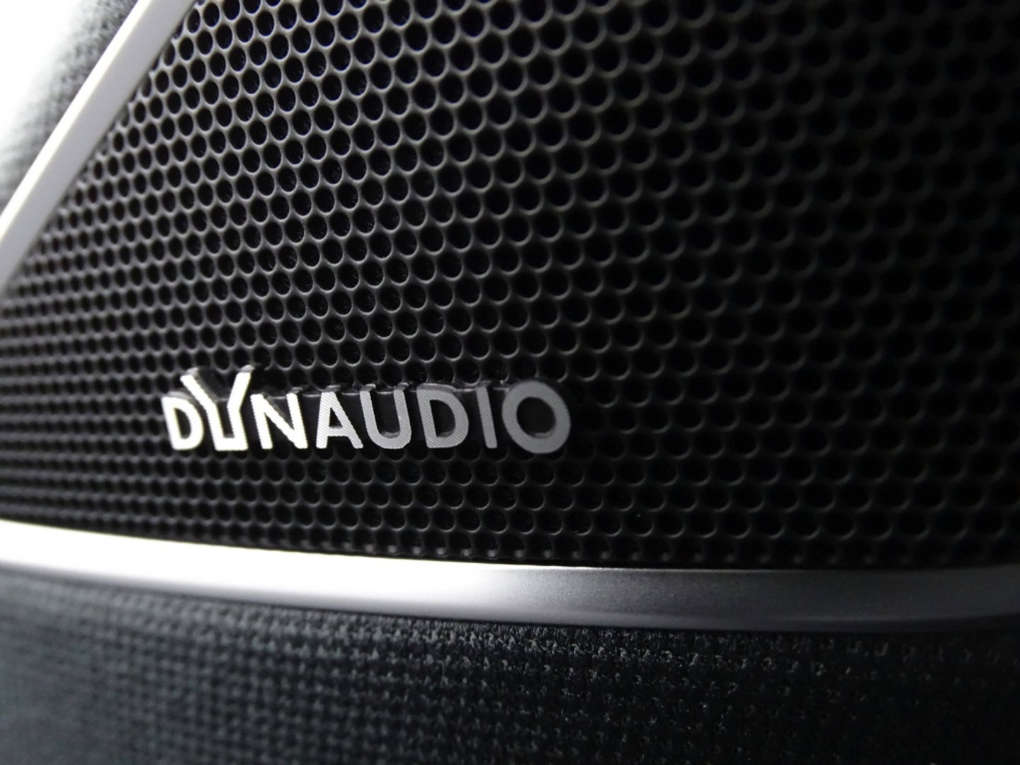 Volkswagen Touareg 3.0 TSi R eHybr 462PK 4M / Highline / 2024 / LED