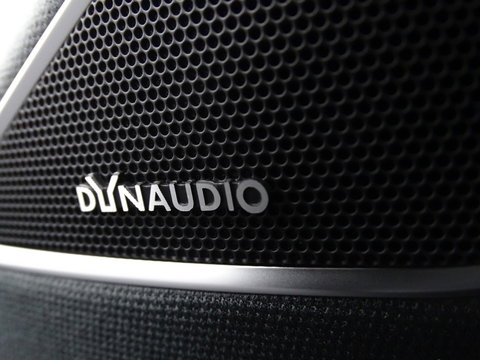 Volkswagen Touareg 3.0 TSi R eHybr 462PK 4M / Highline / 2024 / LED