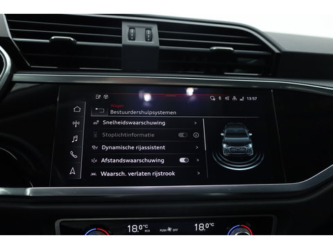 Audi Q3 Sportback 45 TFSI e S Edition | Sonos Audio | Adapt. Cruise | Elek. Stoelen | 19'' | Keyless | Navi | PDC | S Line