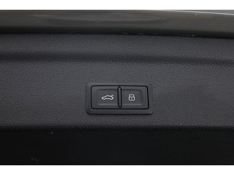 Audi Q3 Sportback 45 TFSI e S Edition | Sonos Audio | Adapt. Cruise | Elek. Stoelen | 19'' | Keyless | Navi | PDC | S Line