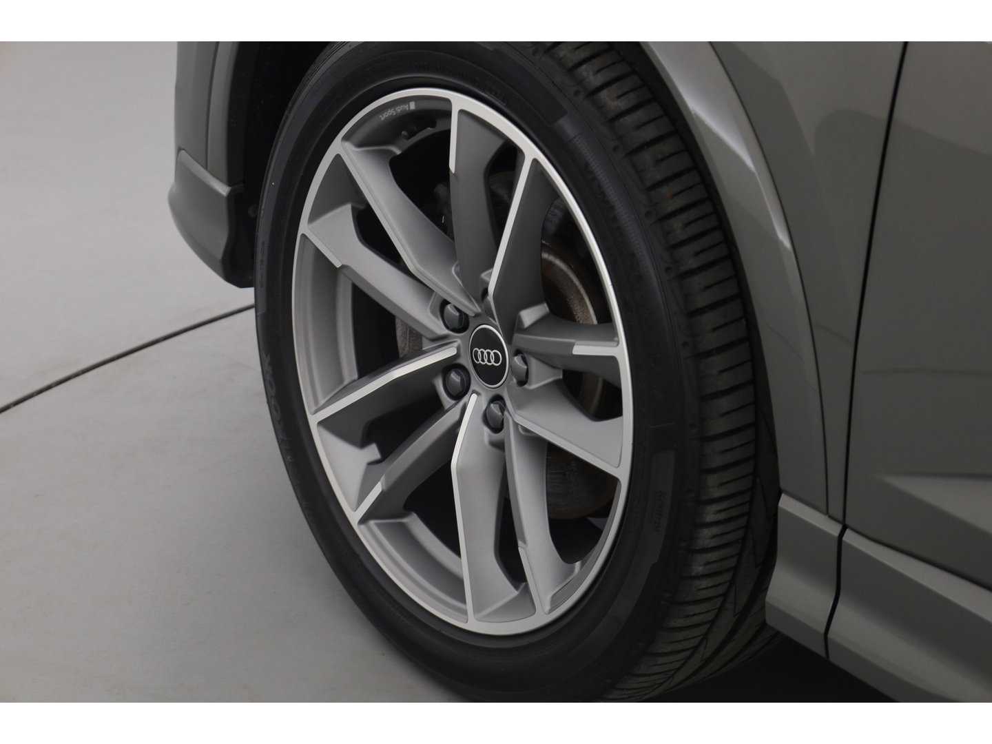 Audi Q3 Sportback 45 TFSI e S Edition | Sonos Audio | Adapt. Cruise | Elek. Stoelen | 19'' | Keyless | Navi | PDC | S Line