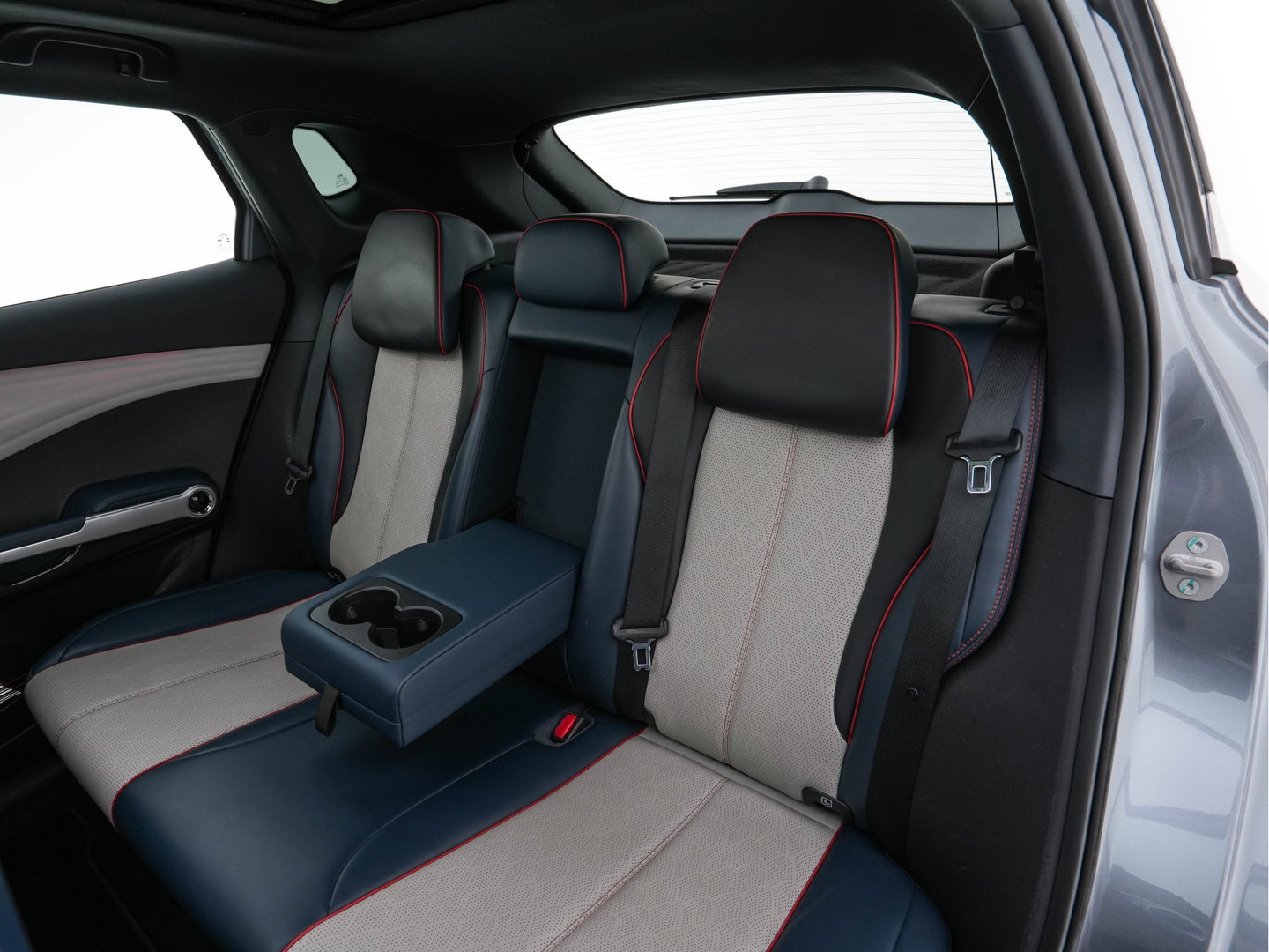 BYD ATTO 3 Comfort 60 kWh [ 3-Fase ] {SOH-92%} (INCL.BTW) *PANO | ADAPTIVE-CRUISE | LEATHER | FULL-LED | TOP-VIEW | BLIND-SPOT | HEATED-COMFORTSEATS | DIGI-COCKPIT | CARPLAY | DAB | NAVI-FULLMAP | ECC | PDC | 18''ALU*