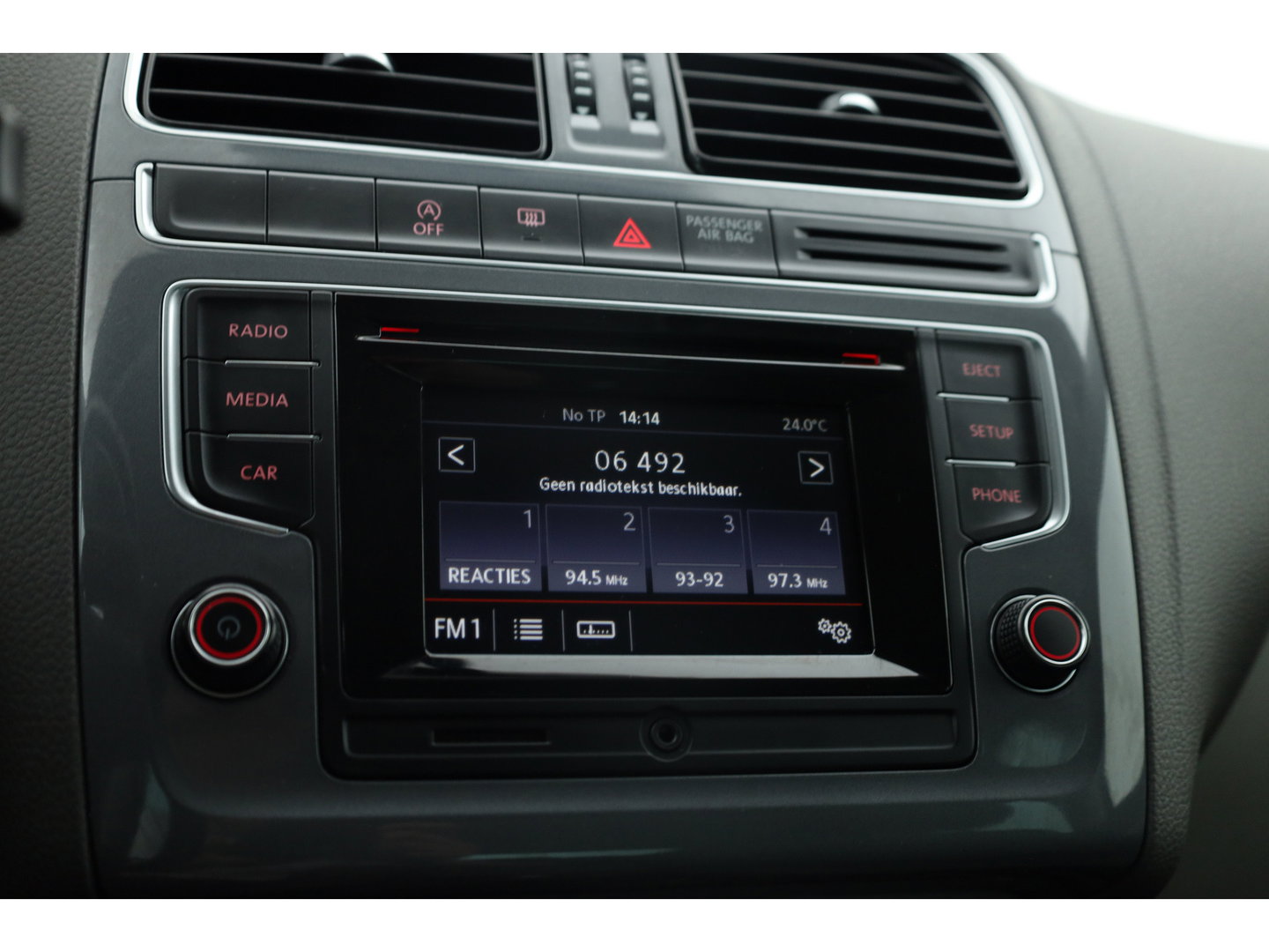 Volkswagen Polo 1.2 TSI First Edition | Airco | Bluetooth | Cruise Control | 16"