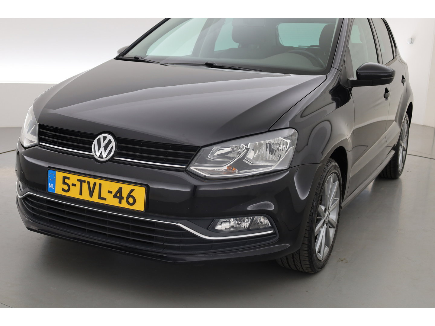 Volkswagen Polo 1.2 TSI First Edition | Airco | Bluetooth | Cruise Control | 16"