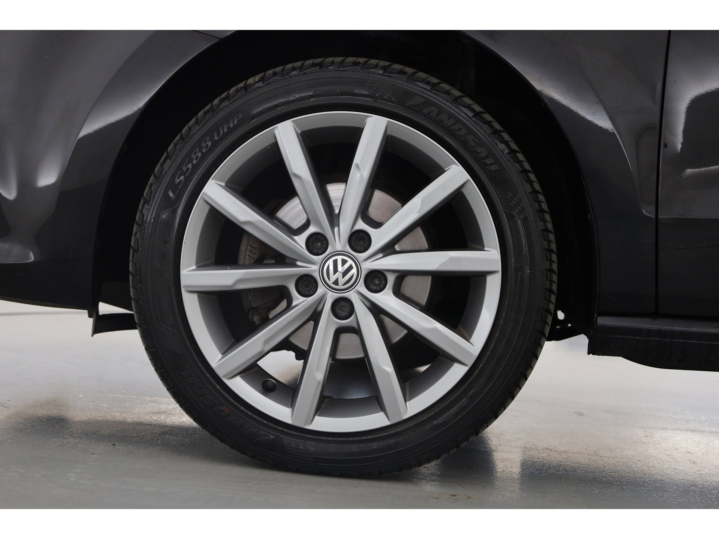 Volkswagen Polo 1.2 TSI First Edition | Airco | Bluetooth | Cruise Control | 16"