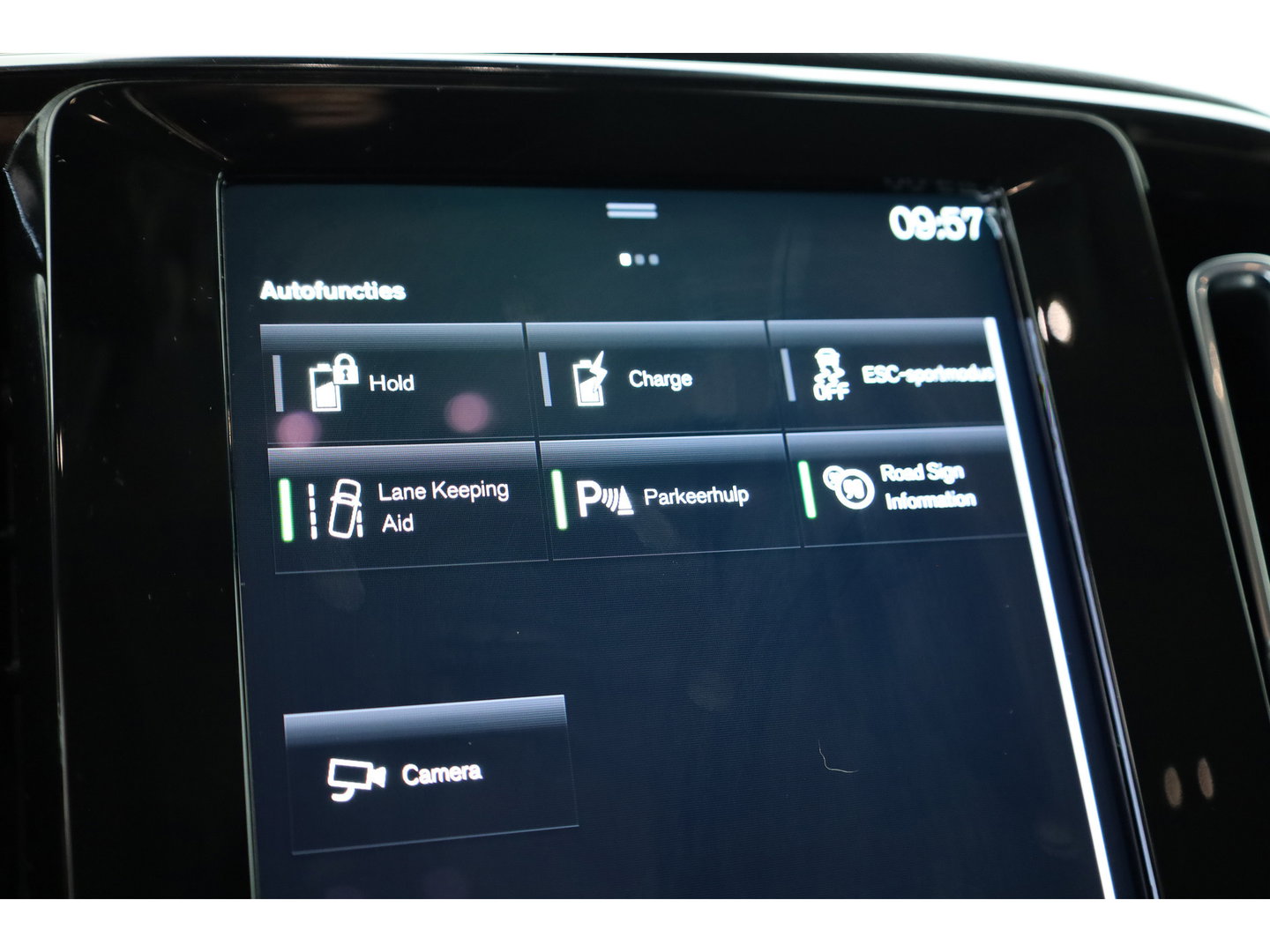 Volvo XC40 1.5 T5 Recharge Inscription | Pilot Assist | Apple CarPlay & Android | Navi |Stoel-Stuurverw. | Achteruitrijcamera | DAB