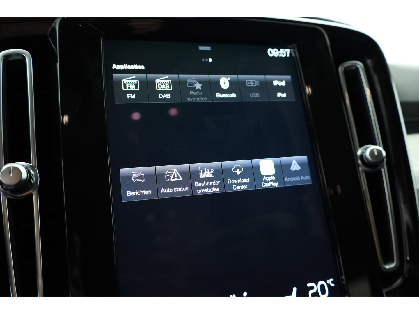 Volvo XC40 1.5 T5 Recharge Inscription | Pilot Assist | Apple CarPlay & Android | Navi |Stoel-Stuurverw. | Achteruitrijcamera | DAB