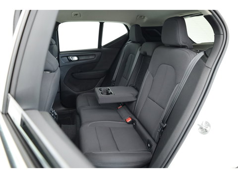 Volvo XC40 1.5 T5 Recharge Inscription | Pilot Assist | Apple CarPlay & Android | Navi |Stoel-Stuurverw. | Achteruitrijcamera | DAB