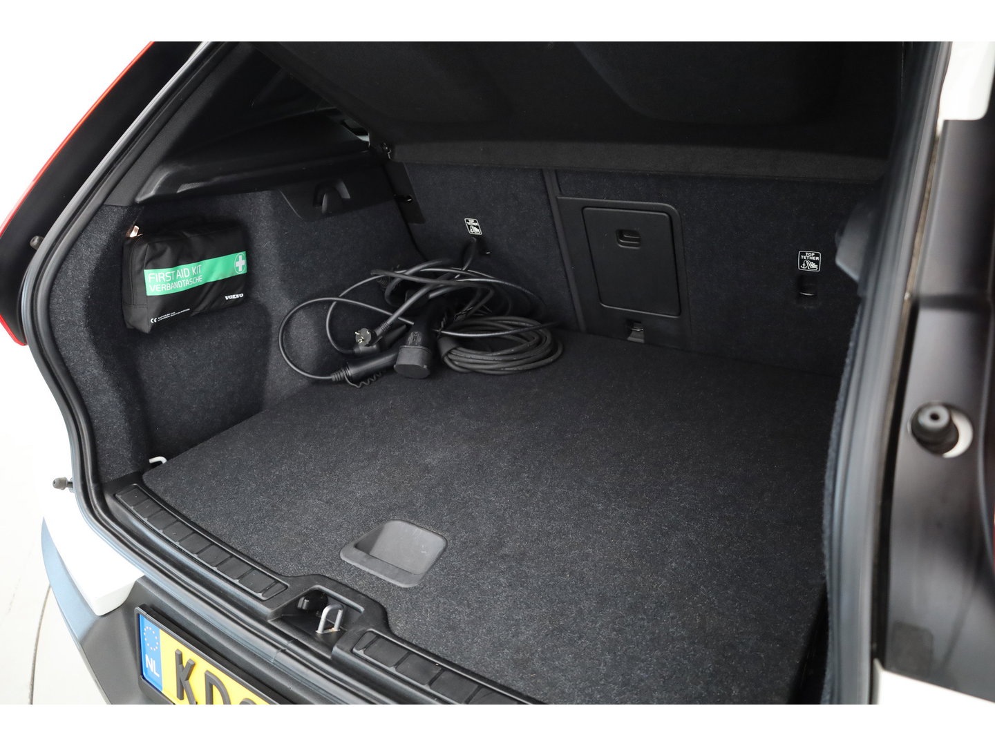 Volvo XC40 1.5 T5 Recharge Inscription | Pilot Assist | Apple CarPlay & Android | Navi |Stoel-Stuurverw. | Achteruitrijcamera | DAB