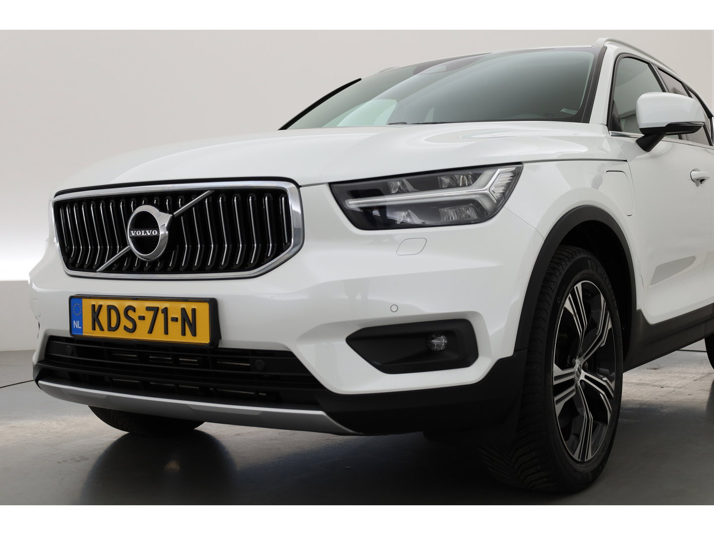 Volvo XC40 1.5 T5 Recharge Inscription | Pilot Assist | Apple CarPlay & Android | Navi |Stoel-Stuurverw. | Achteruitrijcamera | DAB