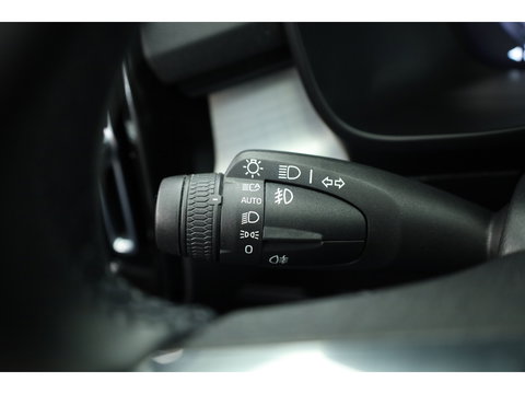 Volvo XC40 1.5 T5 Recharge Inscription | Pilot Assist | Apple CarPlay & Android | Navi |Stoel-Stuurverw. | Achteruitrijcamera | DAB