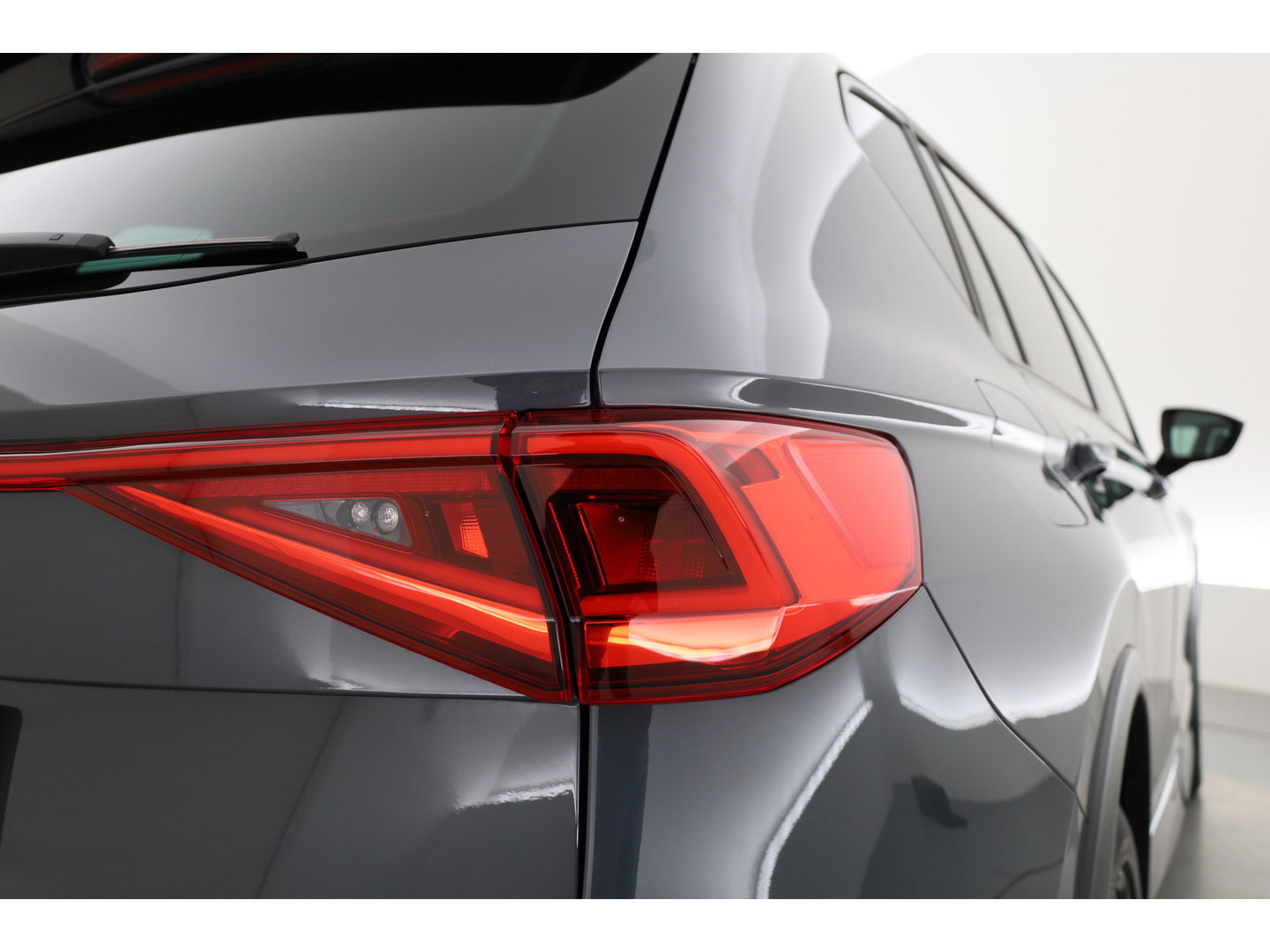 SEAT Tarraco 1.4 TSI e-Hybrid PHEV FR Business Intense | Adapt. Cruise | CarPlay | Memory | Navi | Dodehoek. | Stoelverw. Voor/Achter | 360cam | Stuurverw. |