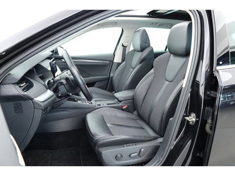 Škoda Octavia Combi 1.4 TSI iV PHEV Business | Adapt. Cruise | Pano | Head-Up Display | Memory |  Apple CarPlay & Android Auto |