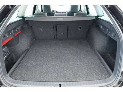 Škoda Octavia Combi 1.4 TSI iV PHEV Business | Adapt. Cruise | Pano | Head-Up Display | Memory |  Apple CarPlay & Android Auto |