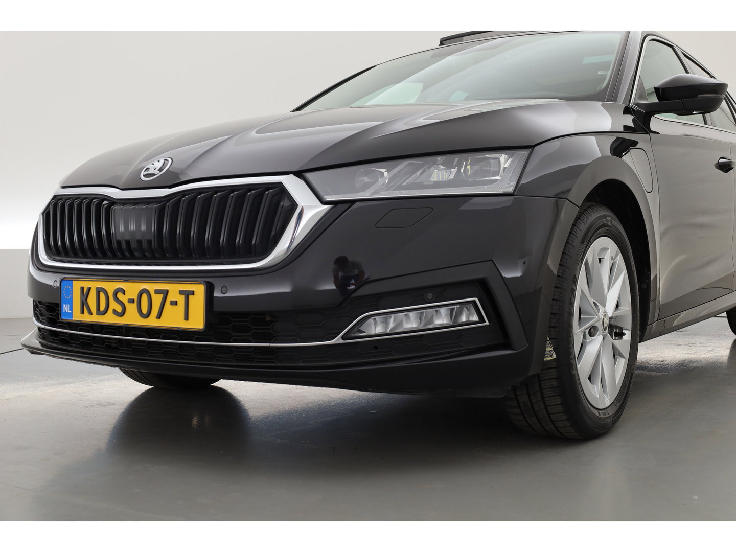 Škoda Octavia Combi 1.4 TSI iV PHEV Business | Adapt. Cruise | Pano | Head-Up Display | Memory |  Apple CarPlay & Android Auto |