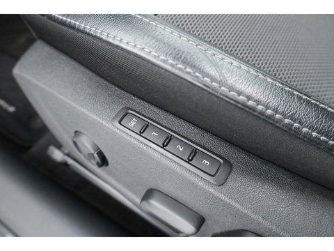 Škoda Octavia Combi 1.4 TSI iV PHEV Business | Adapt. Cruise | Pano | Head-Up Display | Memory |  Apple CarPlay & Android Auto |