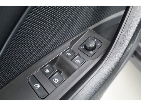 Škoda Octavia Combi 1.4 TSI iV PHEV Business | Adapt. Cruise | Pano | Head-Up Display | Memory |  Apple CarPlay & Android Auto |