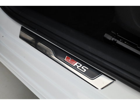 Škoda Octavia Combi 1.4 TSI RS iV PHEV Business | Pano | HUD | Canton Audio | Massage | Elek. Stoelen | Keyless | Camera | Adapt. Cruise