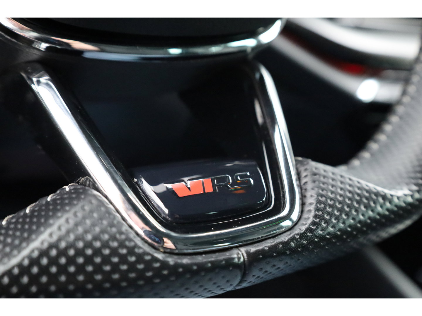 Škoda Octavia Combi 1.4 TSI RS iV PHEV Business | Pano | HUD | Canton Audio | Massage | Elek. Stoelen | Keyless | Camera | Adapt. Cruise