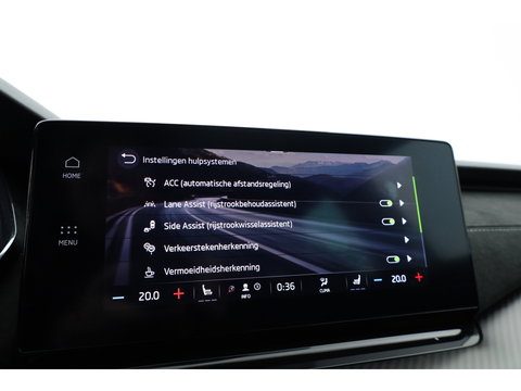 Škoda Octavia Combi 1.4 TSI RS iV PHEV Business | Pano | HUD | Canton Audio | Massage | Elek. Stoelen | Keyless | Camera | Adapt. Cruise