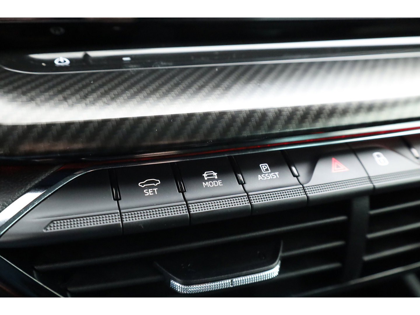 Škoda Octavia Combi 1.4 TSI RS iV PHEV Business | Pano | HUD | Canton Audio | Massage | Elek. Stoelen | Keyless | Camera | Adapt. Cruise