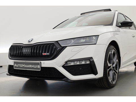 Škoda Octavia Combi 1.4 TSI RS iV PHEV Business | Pano | HUD | Canton Audio | Massage | Elek. Stoelen | Keyless | Camera | Adapt. Cruise