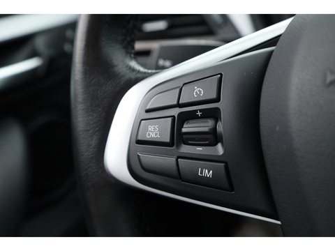 BMW X1 xDrive25e High Executive | Afn. Trekhaak | Navi | Camera | Cruis Ctrl. | Elek. Achterklep | 19''