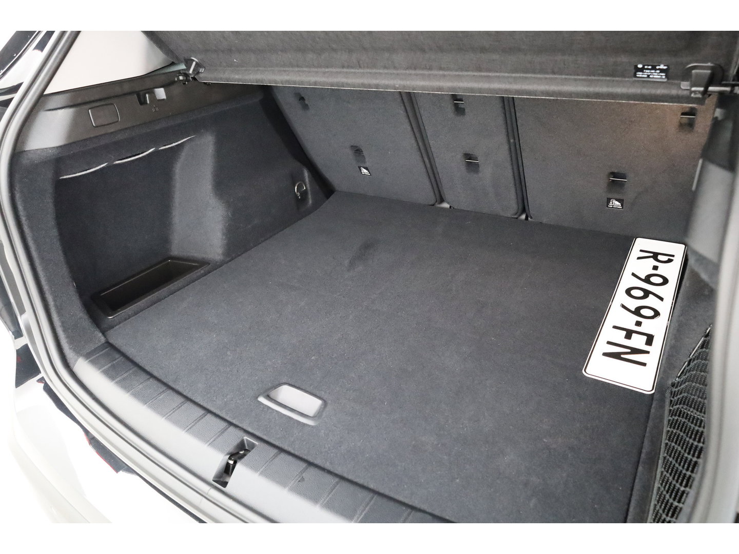 BMW X1 xDrive25e High Executive | Afn. Trekhaak | Navi | Camera | Cruis Ctrl. | Elek. Achterklep | 19''